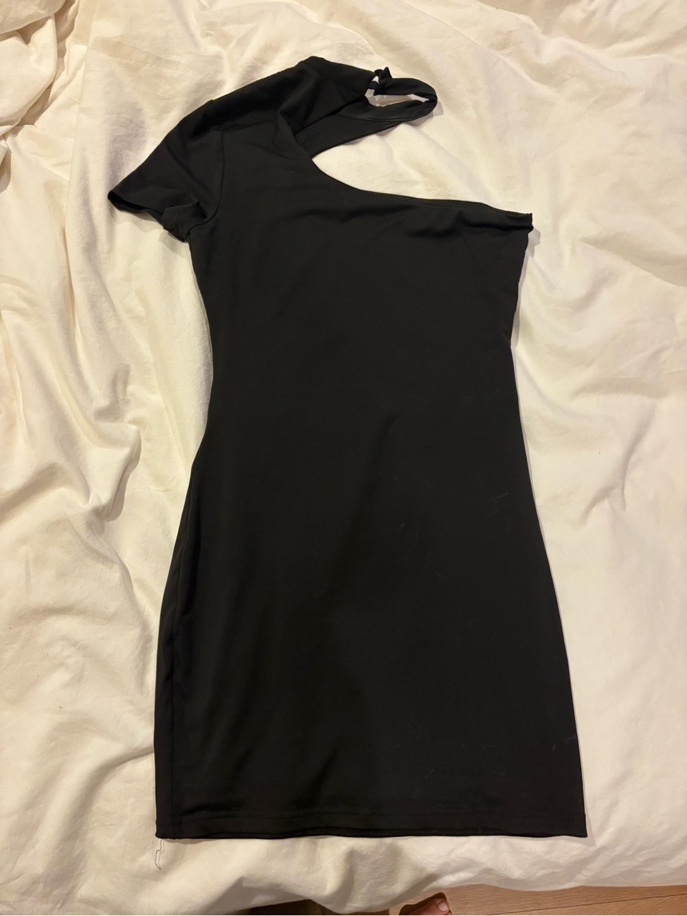 superdown Black One-Shoulder Cutout Mini Dress